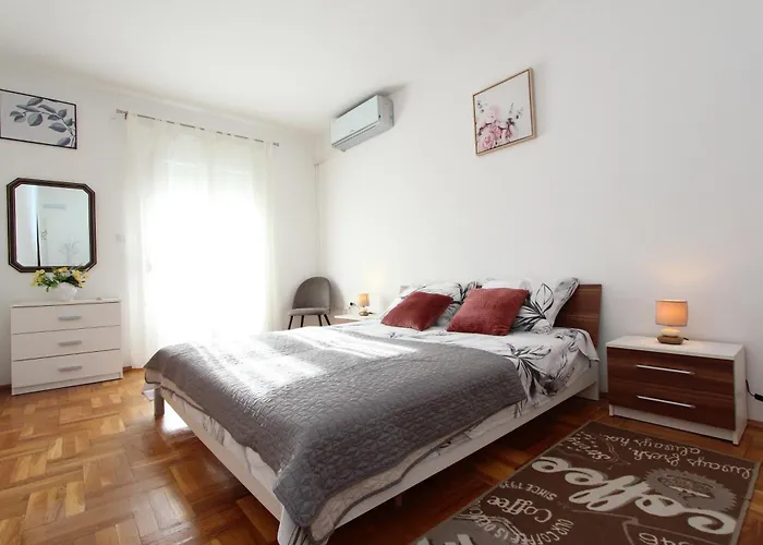 Διαμέρισμα Eni Ρόβινι