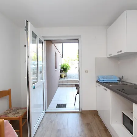 Apartman Eni *