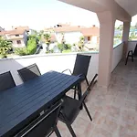 Eni Apartman *